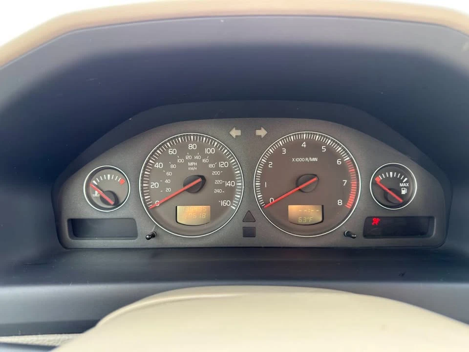 2007 Volvo V70 2nd Gen - Image 9 of 13