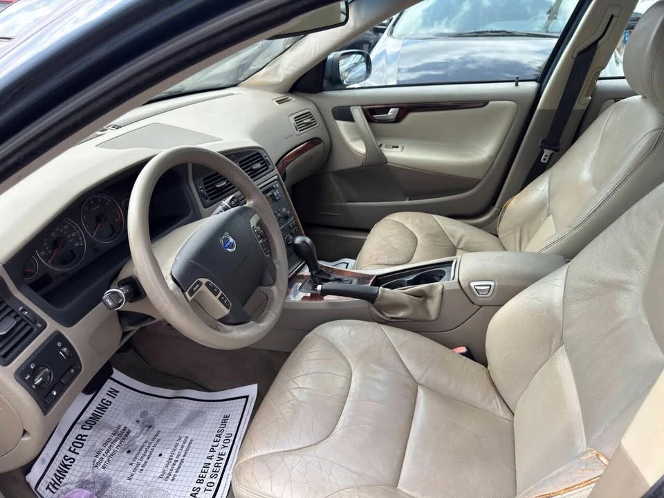 2007 Volvo V70 2nd Gen - Image 8 of 13
