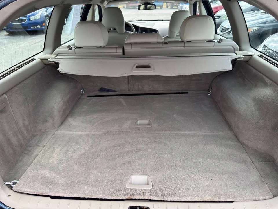 2007 Volvo V70 2nd Gen - Image 11 of 13