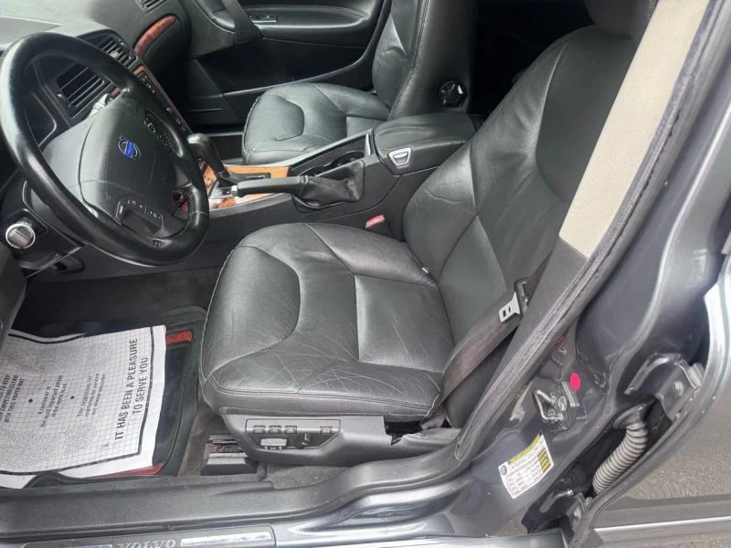 2007 Volvo V70 2nd Gen - Image 11 of 12
