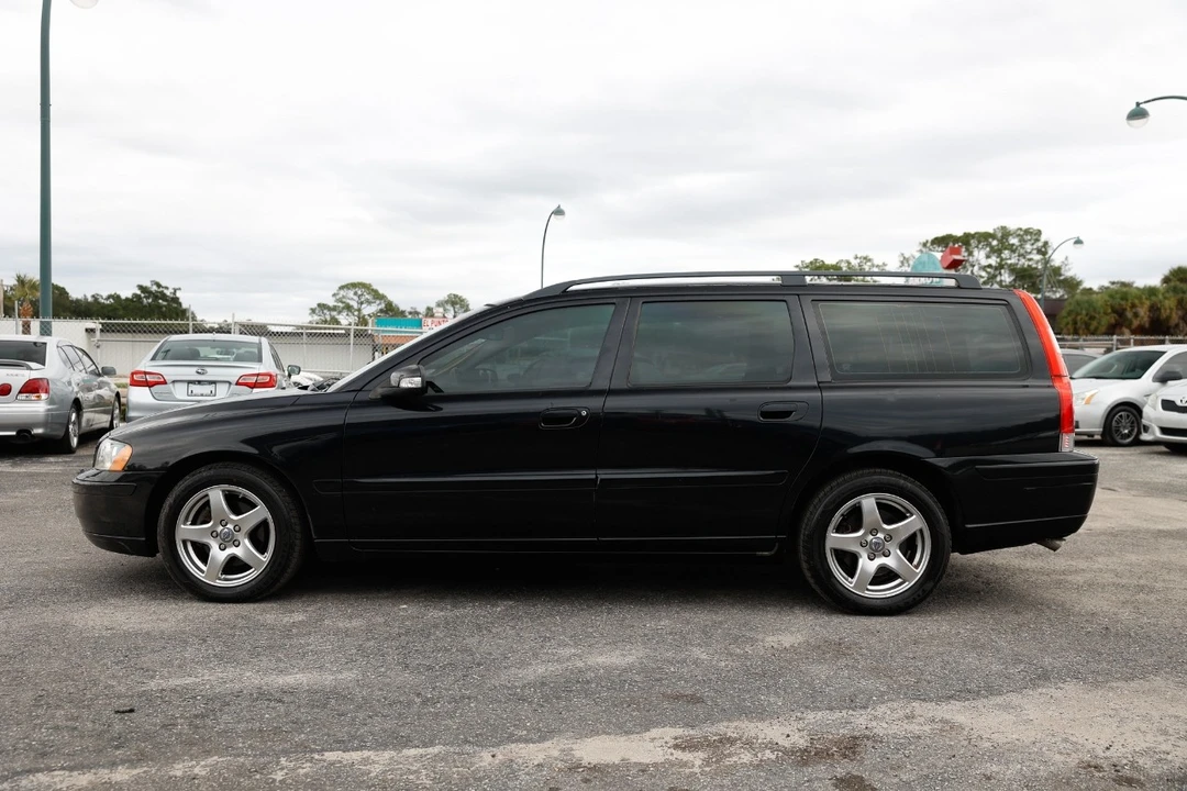 2007 Volvo V70 2nd Gen - Image 3 of 12