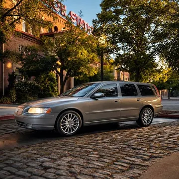 2007 Volvo V70 2.5T Wagon