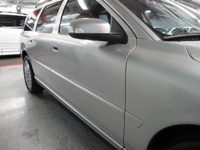 2007 Volvo V70 2nd Gen - Image 12 of 31