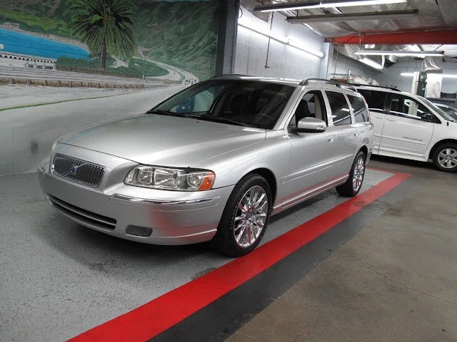 2007 Volvo V70 2nd Gen - Image 5 of 31