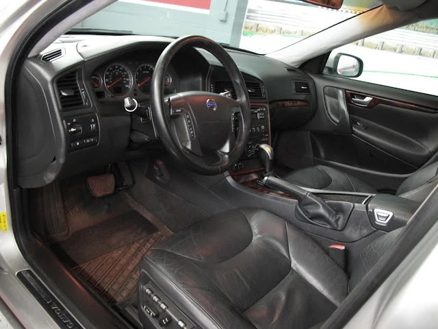 2007 Volvo V70 2nd Gen - Image 6 of 31