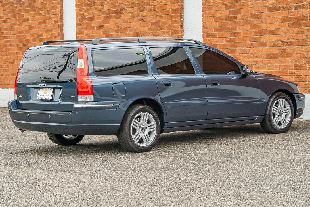 2007 Volvo V70 2nd Gen - Image 14 of 31