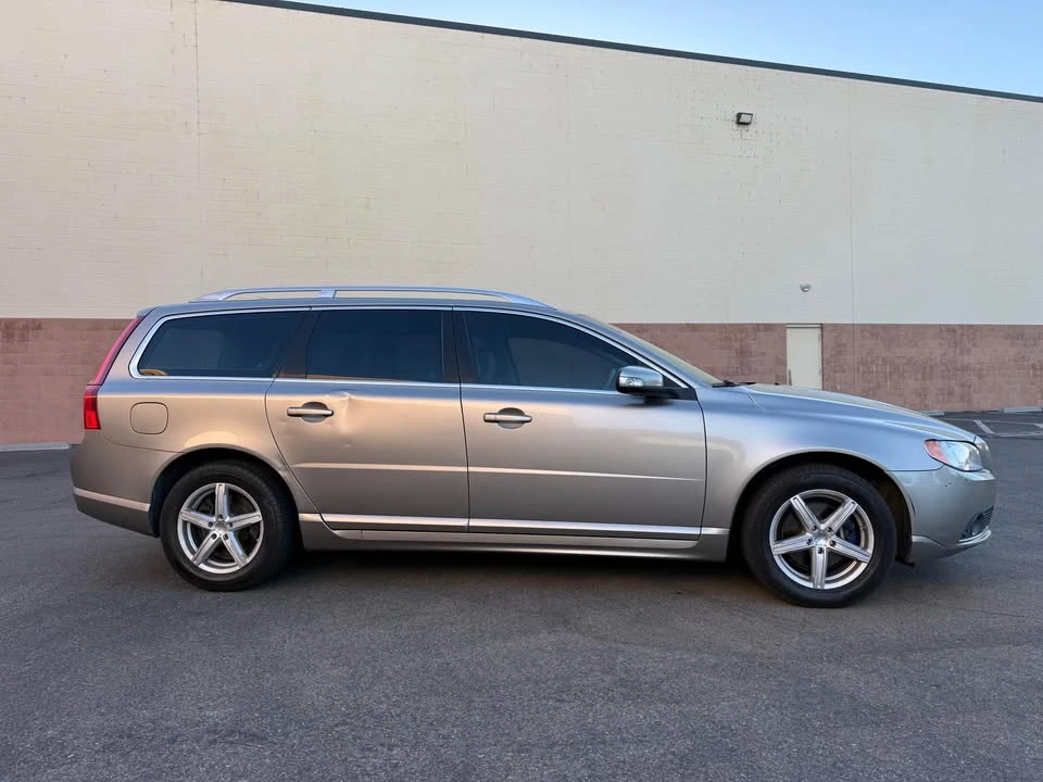 2007 Volvo V70 2nd Gen - Image 4 of 16