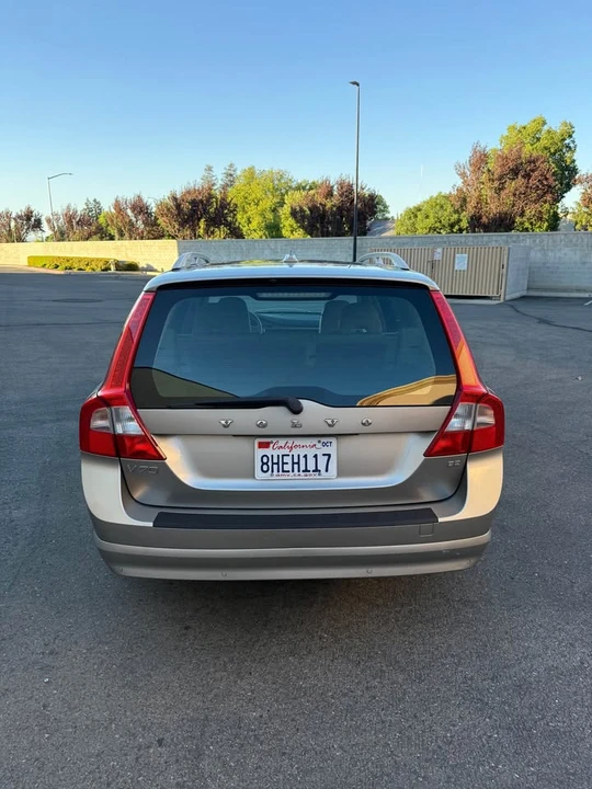 2007 Volvo V70 2nd Gen - Image 6 of 16
