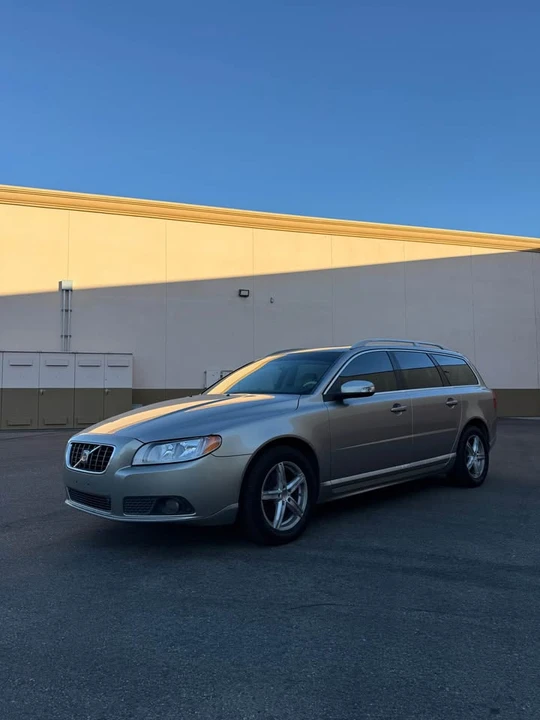 2007 Volvo V70 2nd Gen - Image 3 of 16
