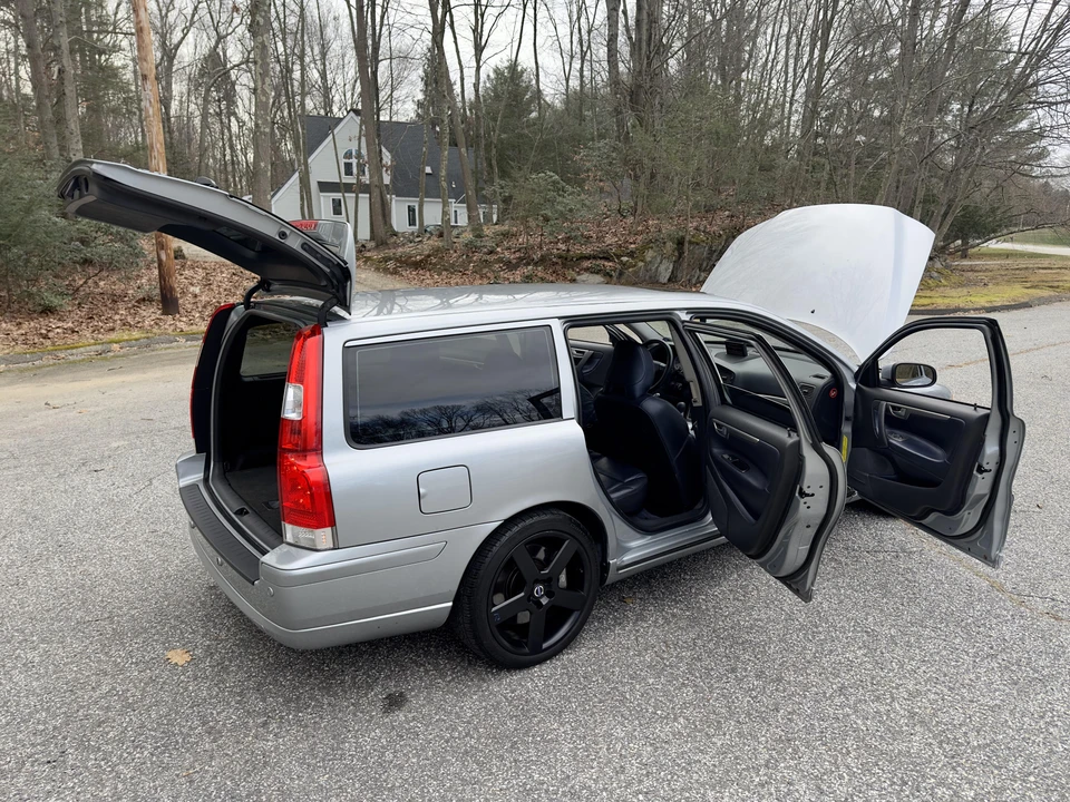 2007 Volvo V70 R 2nd Gen - Image 17 of 31