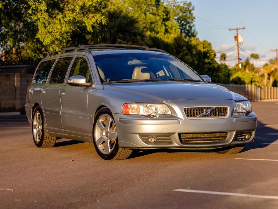 2007 Volvo V70 R 2nd Gen - Image 15 of 31