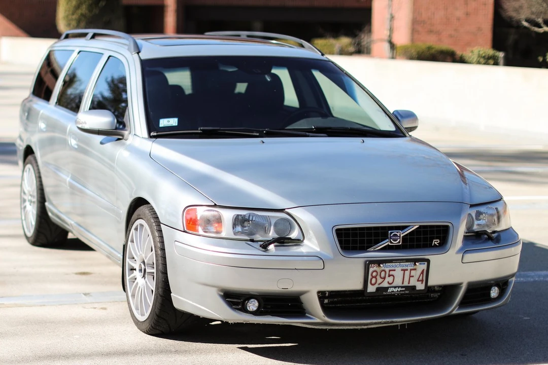 2007 Volvo V70 R 2nd Gen - Image 2 of 31