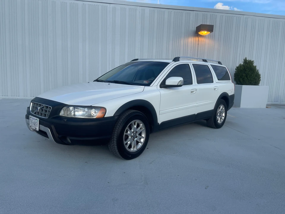 2007 Volvo V70 XC/XC70 2nd Gen - Image 11 of 31