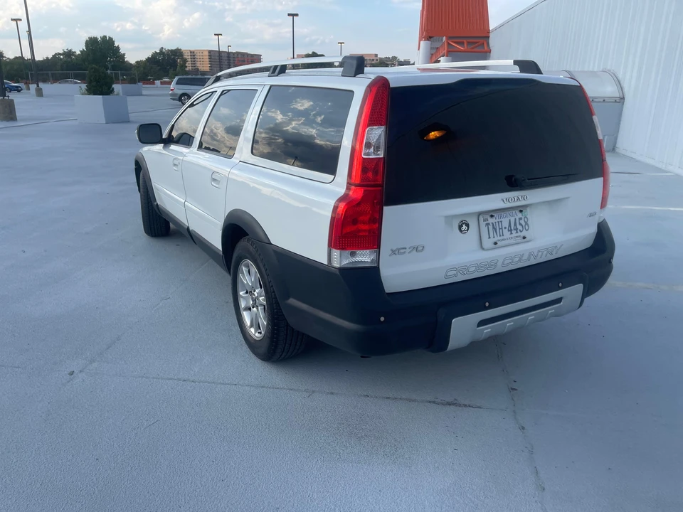 2007 Volvo V70 XC/XC70 2nd Gen - Image 17 of 31