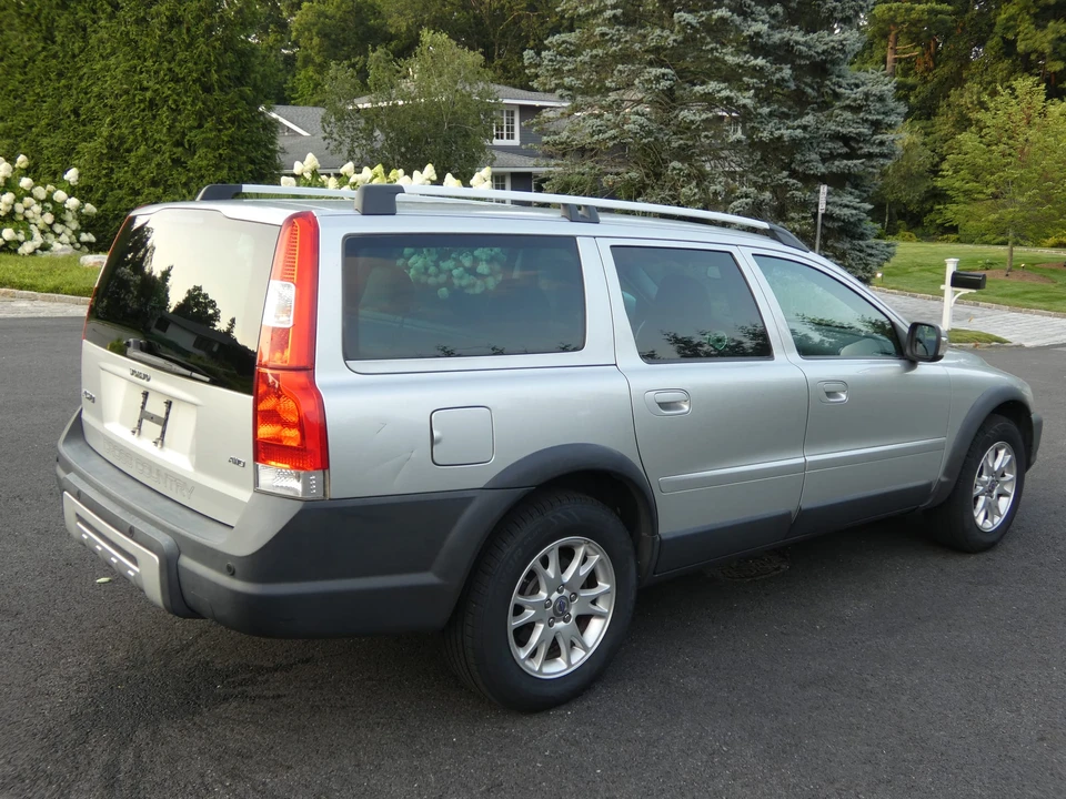 2007 Volvo V70 XC/XC70 2nd Gen - Image 9 of 31