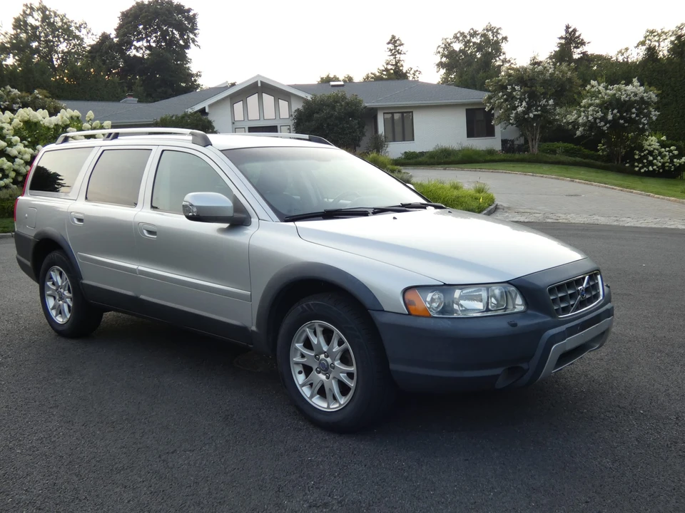 2007 Volvo V70 XC/XC70 2nd Gen - Image 4 of 31