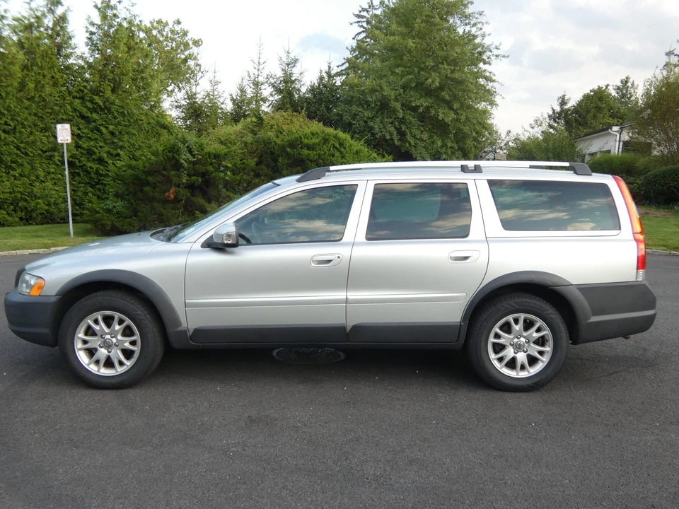 2007 Volvo V70 XC/XC70 2nd Gen - Image 15 of 31