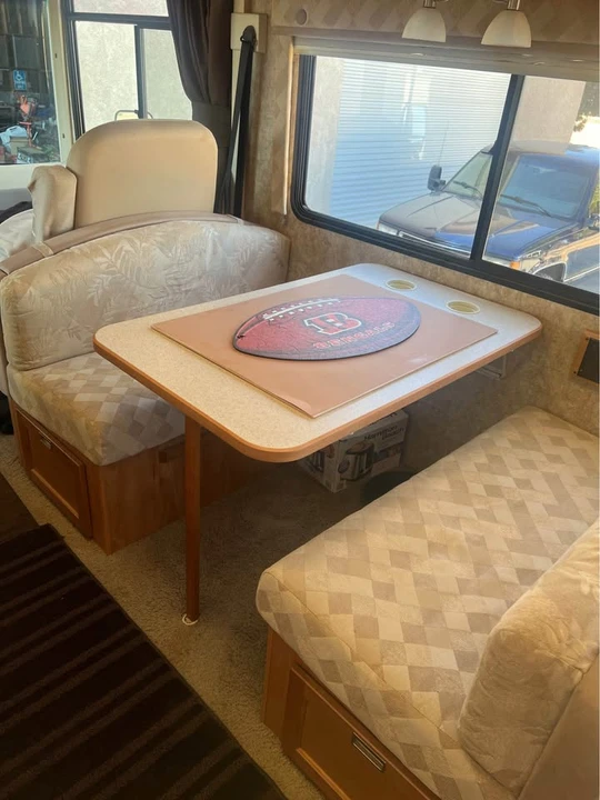 2007 Winnebago - Image 4 of 9