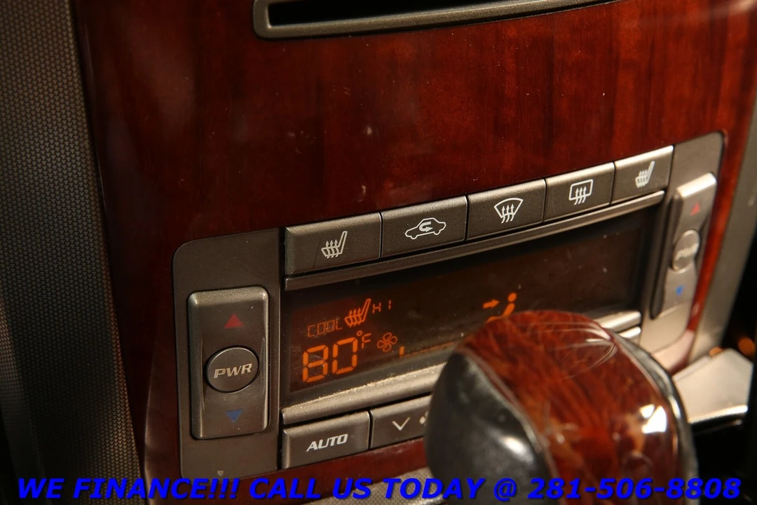 2007 Cadillac XLR - Image 18 of 21