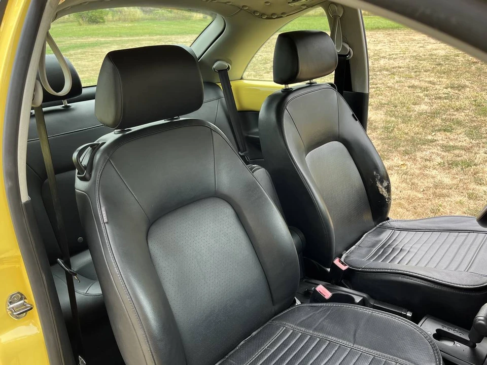 2007 Volkswagen New Beetle - Image 10 of 14