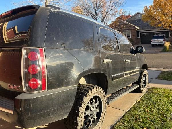 2007 GMC Yukon 3rd Gen - Image 2 of 9
