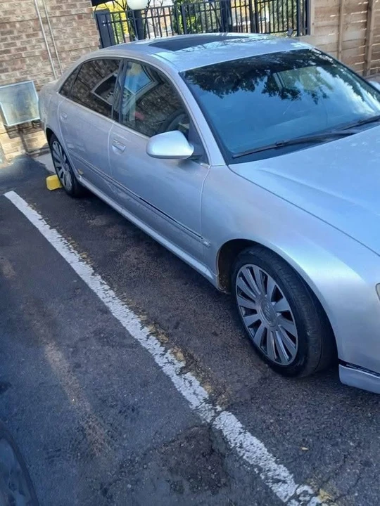 2007 Audi D3 A8 - Image 3 of 4