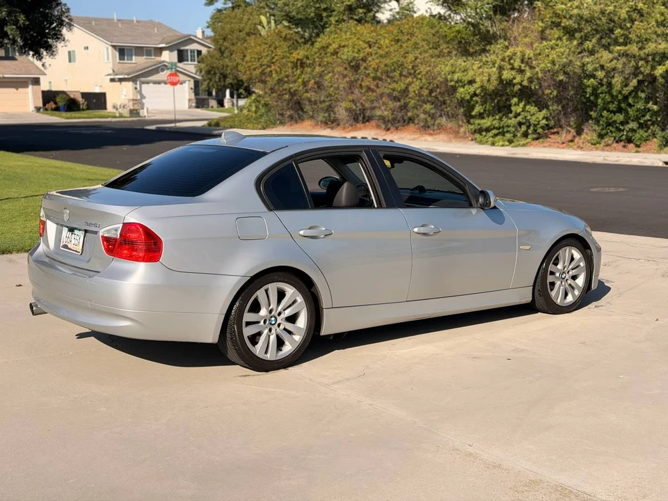 2007 BMW E90 3 Series Sedan - Image 4 of 15