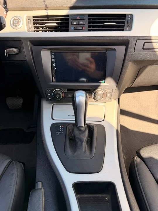2007 BMW E90 3 Series Sedan - Image 10 of 15