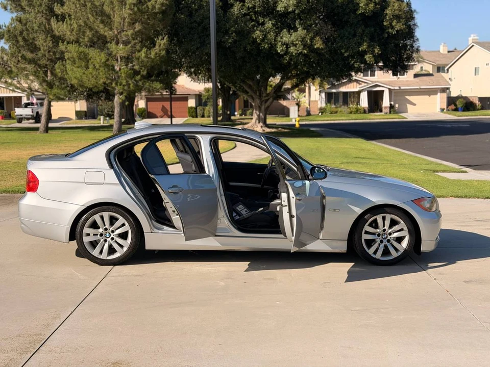 2007 BMW E90 3 Series Sedan - Image 5 of 15