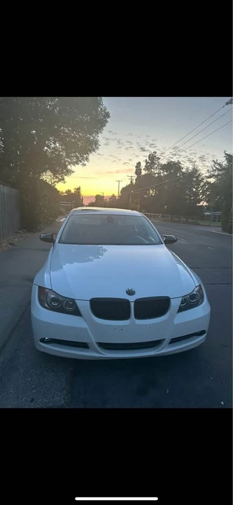 2007 BMW E90 3 Series Sedan - Image 2 of 10