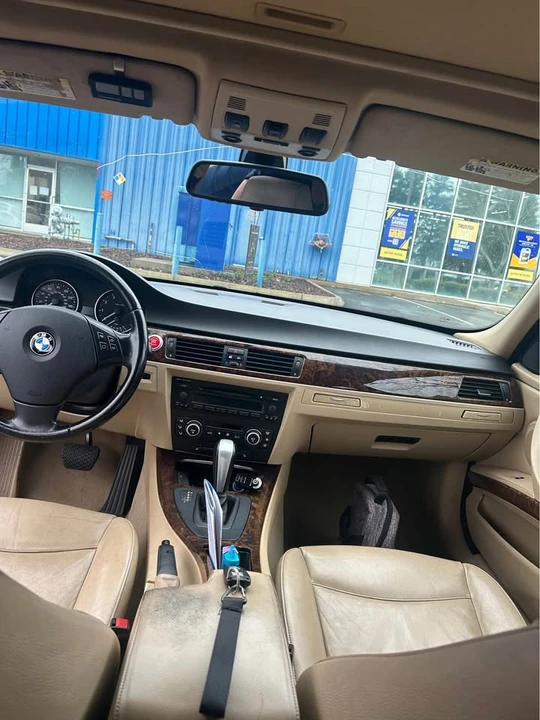 2007 BMW E90 3 Series Sedan - Image 8 of 10