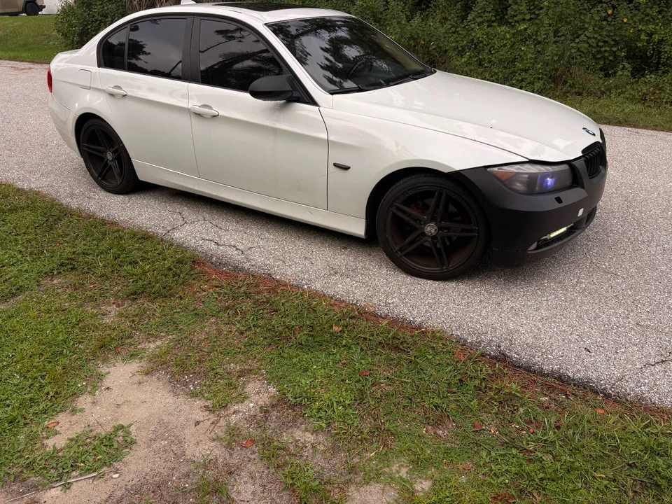 2007 BMW E90 3 Series Sedan - Image 6 of 10
