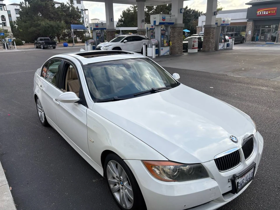 2007 BMW E60 5 Series Sedan - Image 6 of 14
