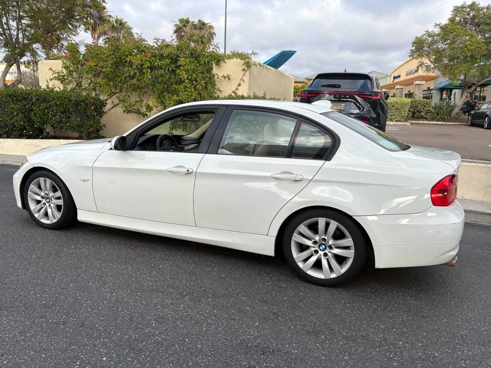 2007 BMW E60 5 Series Sedan - Image 8 of 14