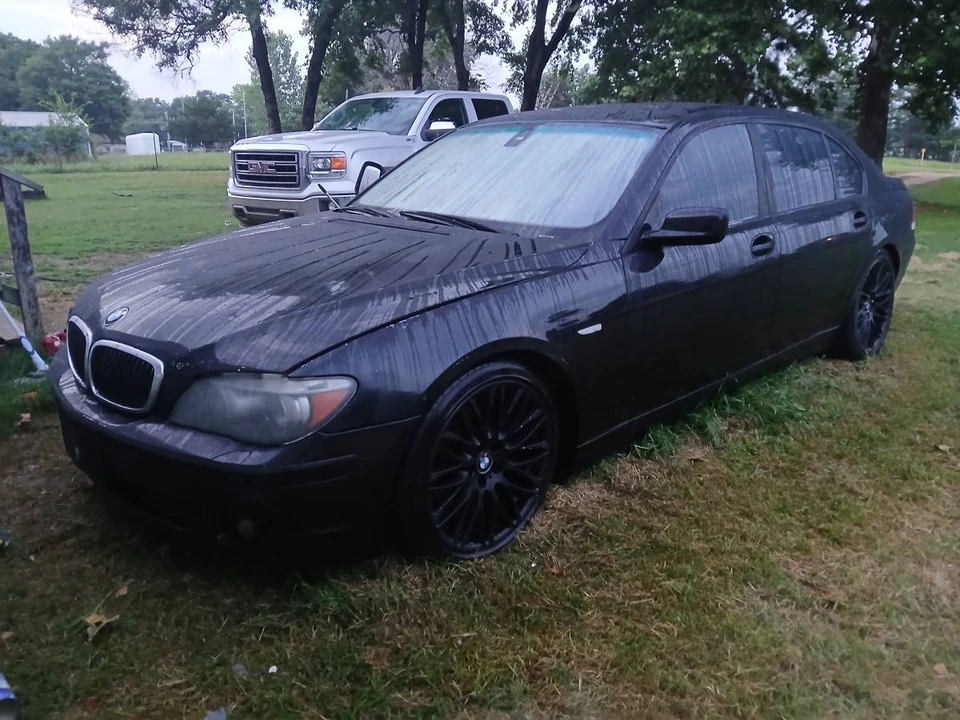 2007 BMW E65/E66 750i & 760i Sedan - Image 2 of 10