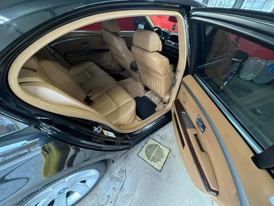 2007 BMW E65/E66 750i & 760i Sedan - Image 4 of 7