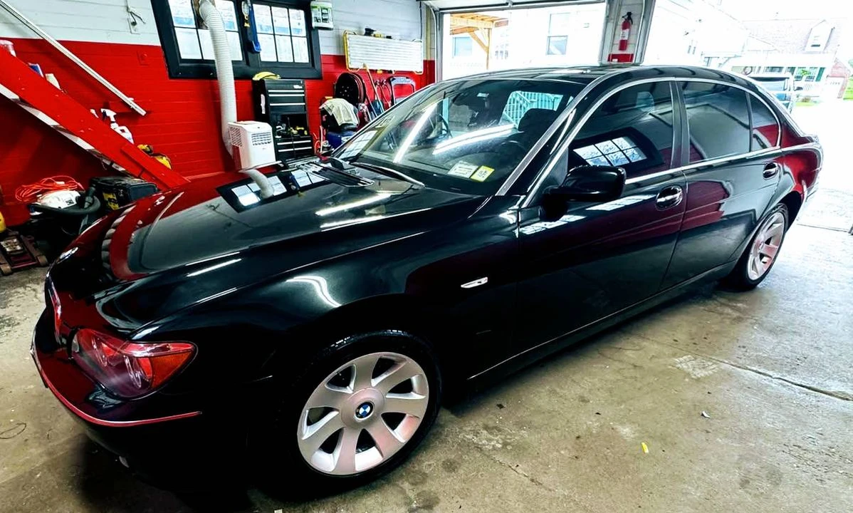 2007 BMW E65/E66 750i & 760i Sedan - Image 2 of 7
