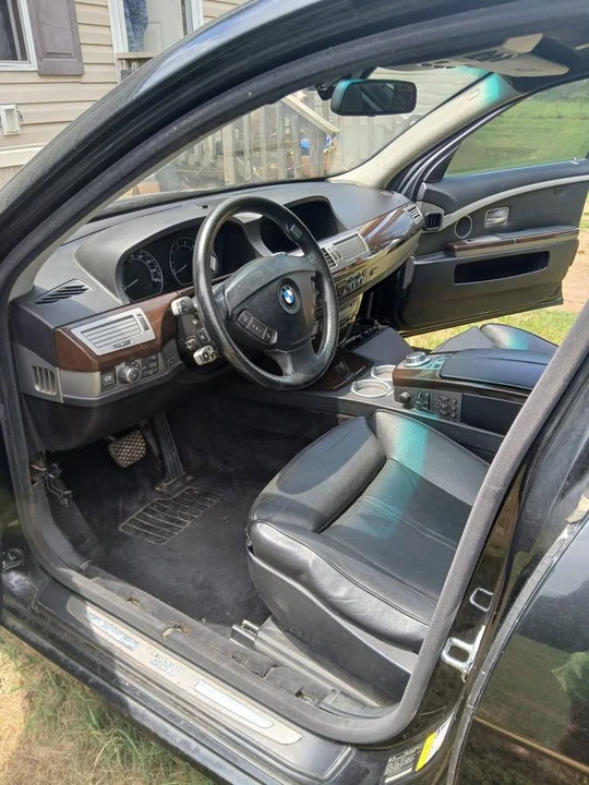 2007 BMW E65/E66 750i & 760i Sedan - Image 5 of 10
