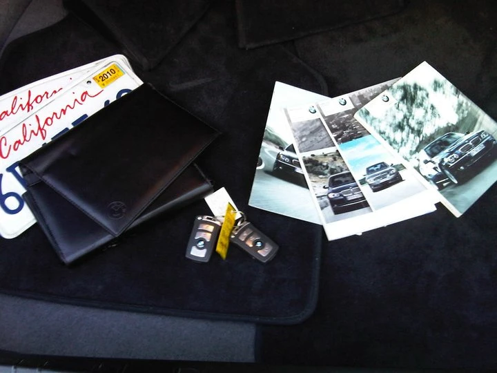 2007 BMW E65/E66 750i & 760i Sedan - Image 3 of 5