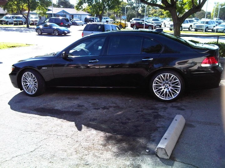 2007 BMW E65/E66 750i & 760i Sedan - Image 2 of 5