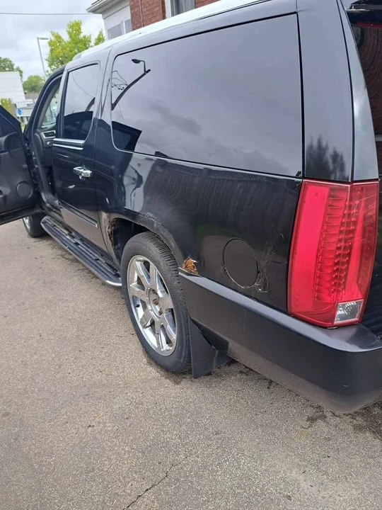 2007 Cadillac Escalade & EXT 3rd Gen - Image 5 of 10