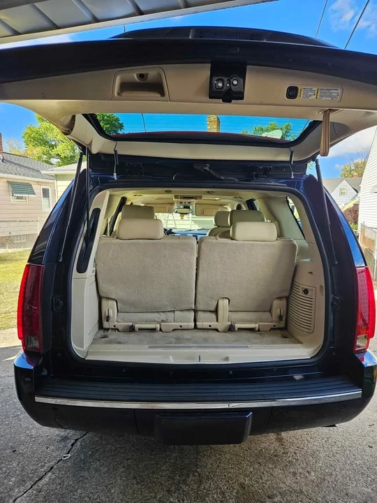 2007 Cadillac Escalade & EXT 3rd Gen - Image 5 of 7