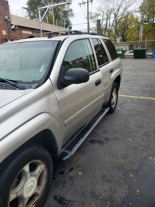 2007 Chevrolet Trailblazer - Image 7 of 10