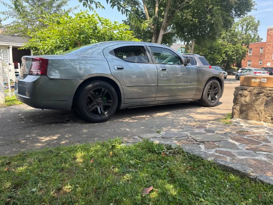 2007 Dodge Charger 6th Gen - Image 2 of 3