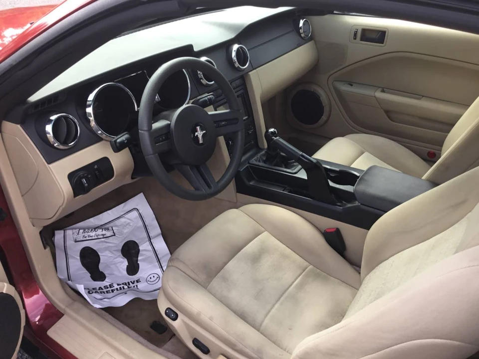 2007 Ford S197 Mustang - Image 9 of 12
