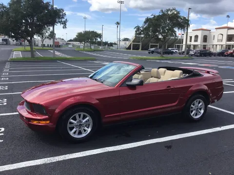 2007 Ford Mustang Deluxe Convertible