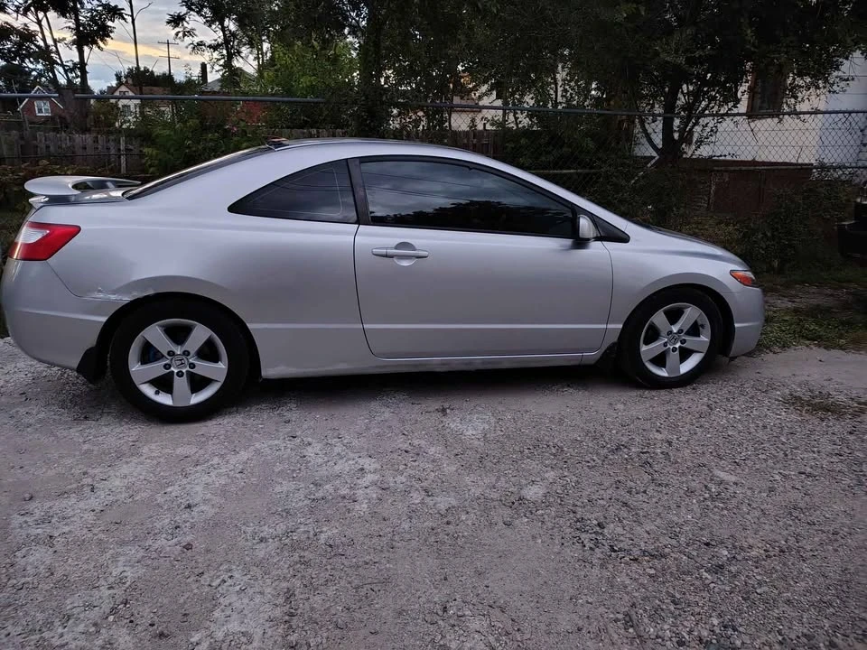2007 Honda Civic 8th Gen - Image 6 of 7
