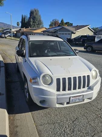 2007 Jeep Compass - Image 2 of 3