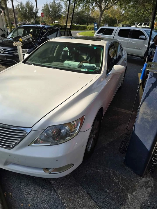 2007 Lexus LS 4th Gen - Image 2 of 5