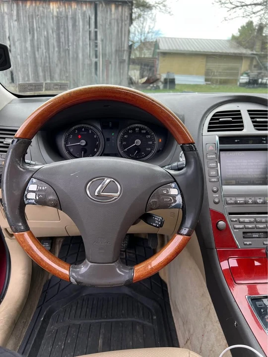 2007 Lexus ES 5th Gen - Image 7 of 10